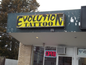 Evolution Tattoo in Mantua